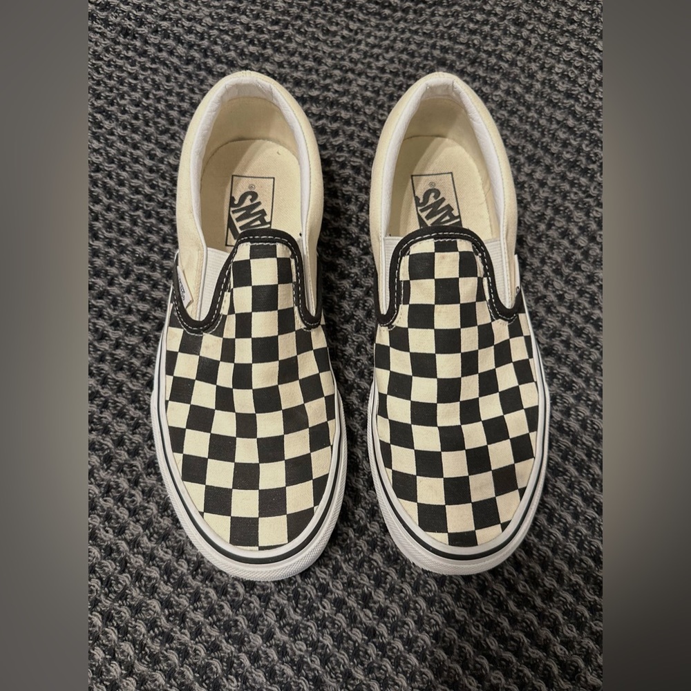 SLIP-ON CHECKERBOARD VANS